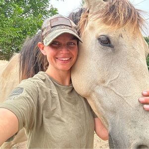 Meet your Posher, Gabby